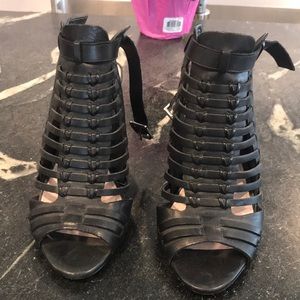 Vince Camuto black sandals size 6!